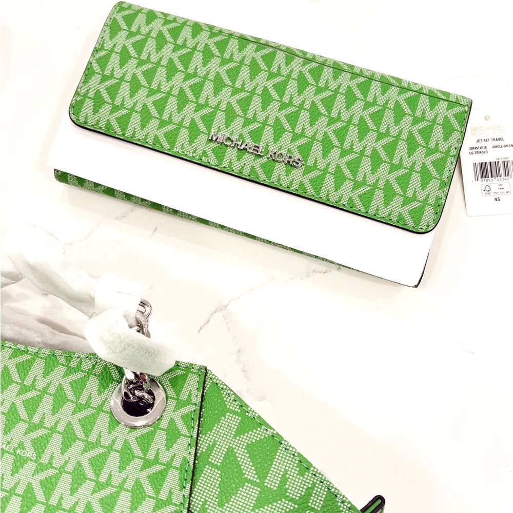 Michael Kors Jungle Green Purse and Wallet - Picture 4 of 6